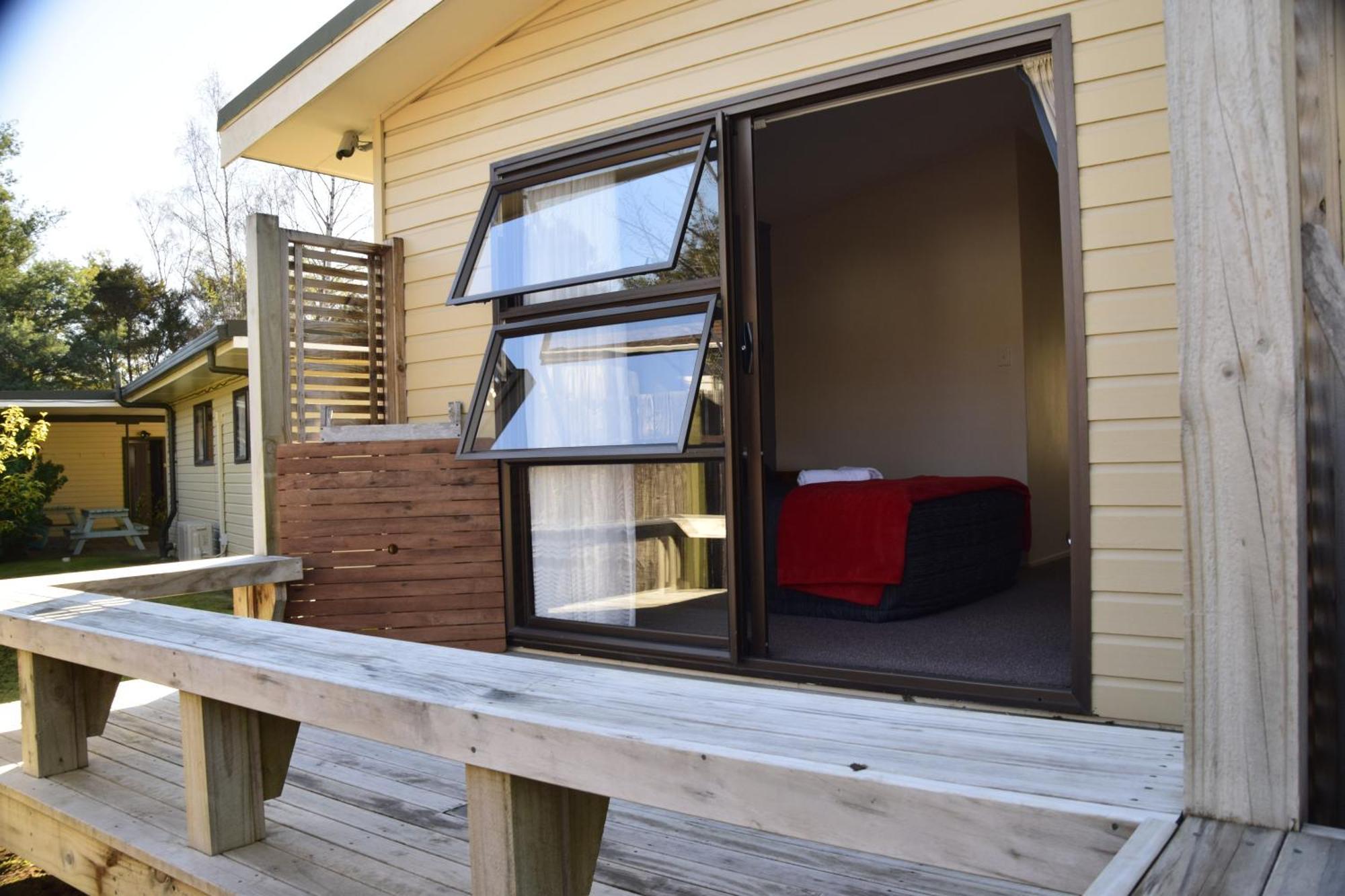Judges Pool Motel Turangi Room photo