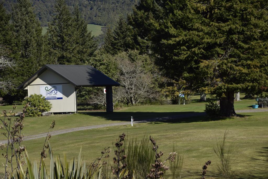 Judges Pool Motel Turangi Exterior photo
